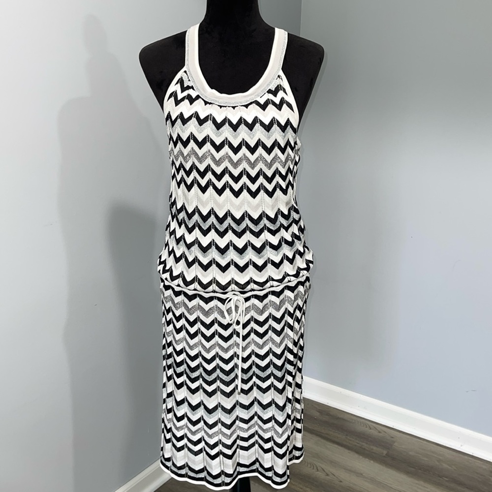 White House Black Market Chevron Print Sleeveless Dress size Large black white